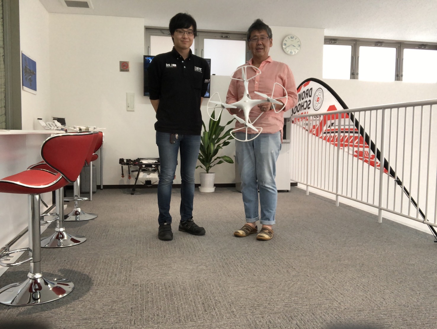 先日、ビジネスコースを修了なさいました。