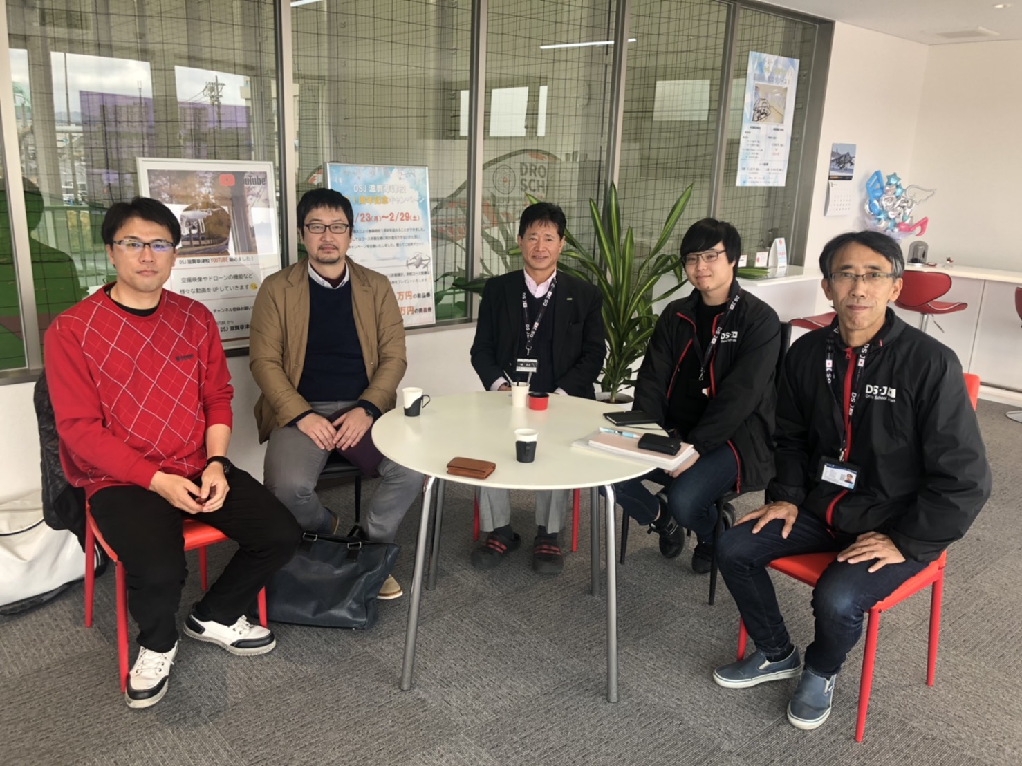 農業コース開催にあたり我々の先輩からいろいろご教示を頂きました。農薬散布ドローン世の中に必要です。