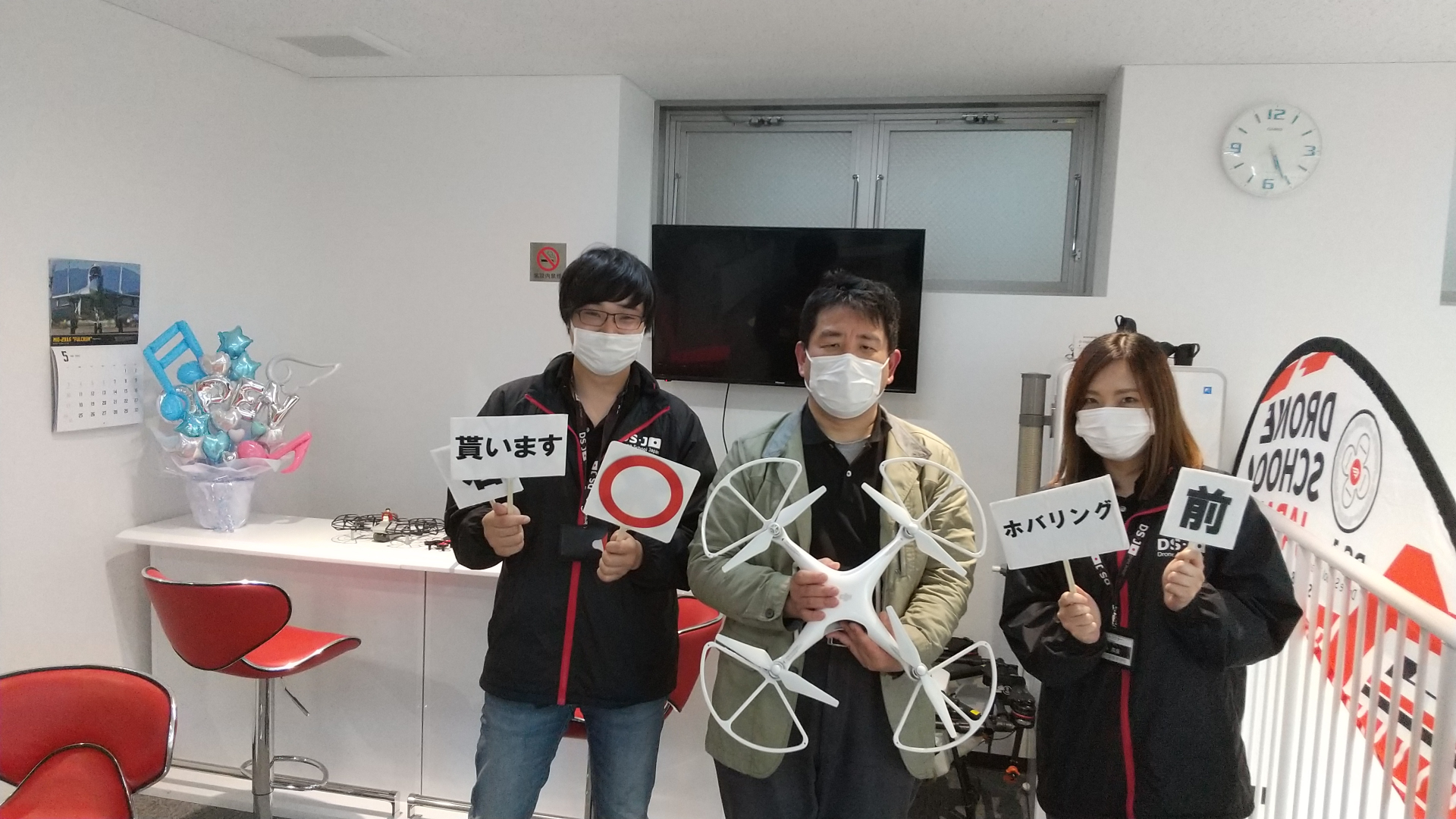 先週末ビジネスコースをご卒業頂きました。聴覚障害をお持ちの方です。