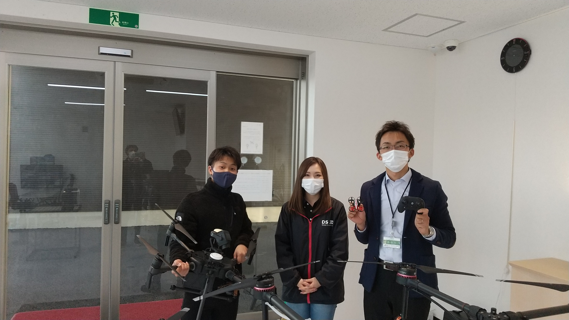 本日ビジネスコースの修了おめでとうございます。